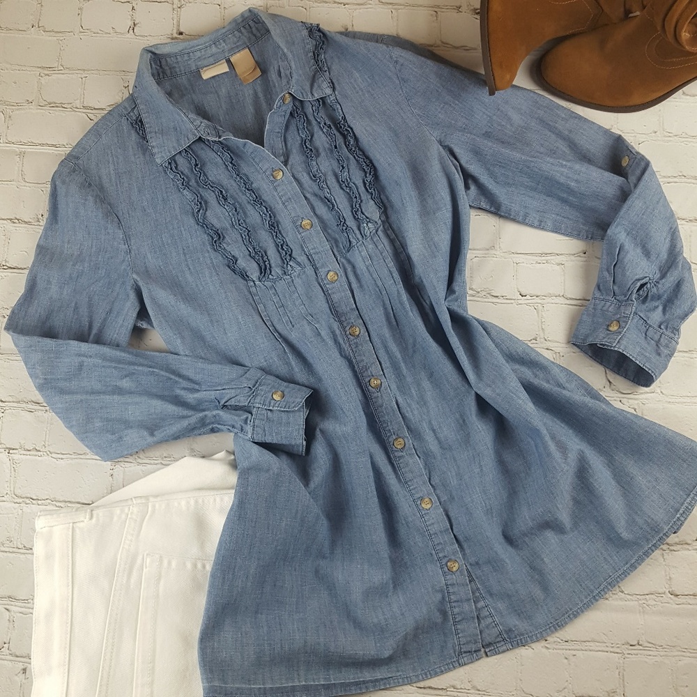 JH Collectibles Ruffle Front Chambray Shirt (L)